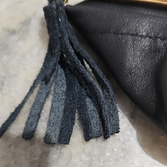 Italian Black and Tan Leather Clutch - Picture 7 of 10